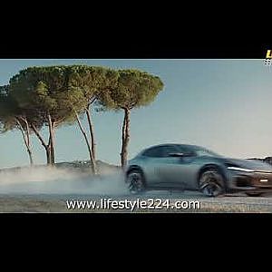 FERRARI PUROSANGUE  The first ever four-door, four-seater car.