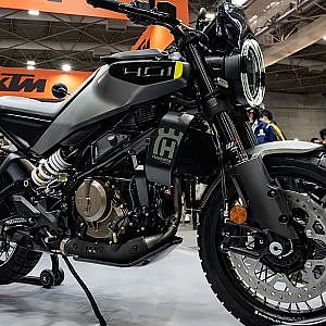 Husqvarna vartpilen 401 Osaka Motor Cycle Show 2024 - ハスクバーナ スヴァルトピレン401 大阪モーターサイクルショー2024