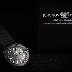 JUNCTION PRODUCE watch black PV