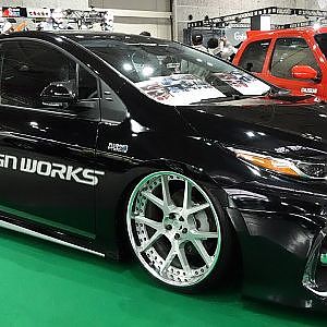 (4K)DESIGN WORKS PRIUS PHV 2018 デザインワークス プリウスPHVカスタム - 大阪オートメッセ2018