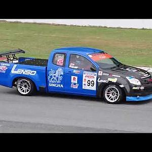 Isuzu D-MAX (No.99) in Pro Racing Series 2014 Round 2