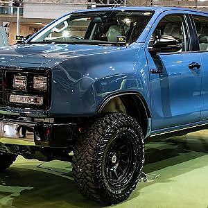 AXELL HILUX classic square 4 lights kit TAS2024 アクセルオート ハイラックス  角目4灯キット 東京オートサロン2024