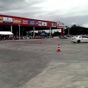 Nitto Gymkhana Twin Tracks 2013 รุ่น M4 ชิงที่ 1