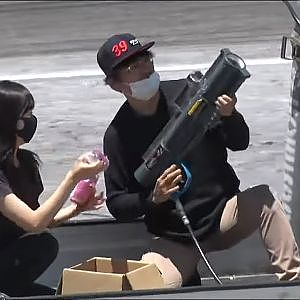 審査席を襲撃する一団【2022 D1GP Rd.3 OKUIBUKI】