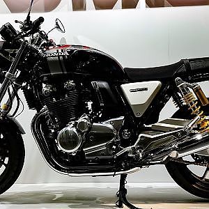 (4K)HONDA CB1100 modified ホンダCB1100カスタム - 大阪モーターサイクルショー2018