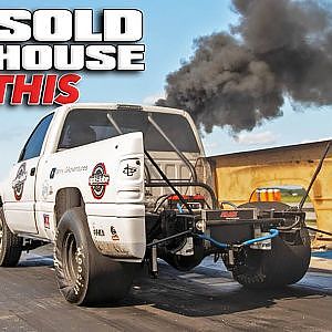 Man sells EVERYTHING to Drag Race & live in his Trailer!