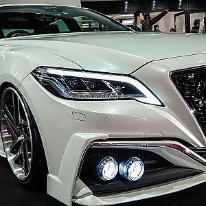(4K)J-Unit TOYOTA CROWN RS VIPSTYLE Jユニット クラウンRS フルエアロ - OSAKA AUTO MESSE 2019