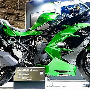 (4K)KAWASAKI Ninja H2 SX SE 2018 カワサキ新型ニンジャH2 SX SE - 大阪モーターサイクルショー2018