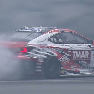 本日金曜日　ナイトドリフト練習走行D1GPマシン迫力の夜の走行！明日の決勝近辺はナイトドリフトイベント！スタジアムナイトドリフトを見逃すな！