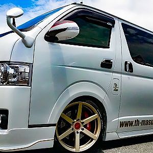 (4K)415COBRA TOYOTA HIACE bodykit custom 415コブラ 200系ハイエースチューニング - SBM大阪2018