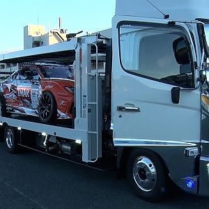 ヴェルデックス上野チームオートポリスに到着、新車の積載紹介！寝台付き全自動格納