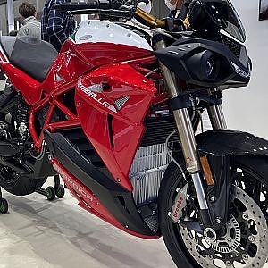 ENERGICA EVA RIBELLE エネルジカ 電動バイク エヴァ リベッレ ハイパーネイキッドモデル - TOKYO MOTORCYCLE SHOW 2023