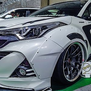 (4K)Beyond TOYOTA CH-R bodykit ビヨンド CHRカスタム - OSAKA AUTO MESSE 2020