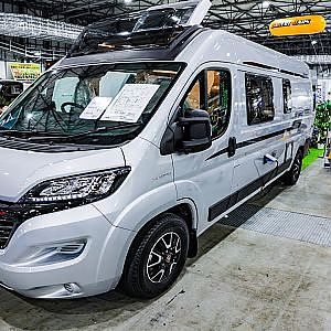 ホビー バンコン Hobby Vantana Deluxe K60FT TOKYO CAMPING CAR SHOW 2021 - 東京キャンピングカーショー2021