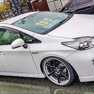 【中古車販売情報】トヨタ 30系 プリウス H26 1.8 S ツーリングセレクション　車高調アクスルジースト19アルミ - total car produce Voyage 【販売中】