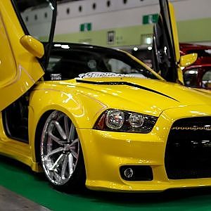 C.S.base customs Dodge Charger ダッジ チャージャー アメ車 カスタム  OSAKA AUTO MESSE 2023 OAM2023 - 大阪オートメッセ2023