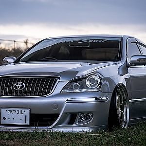 TOYOTA 18 CROWN MAJESTA VIPCAR  18 クラウン マジェスタ カスタム - RIOT2021