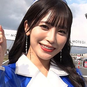 【SUPER GT Rd.8 MOTEGI】レースクイーン勢揃い 笑顔満載！レース前グリッド