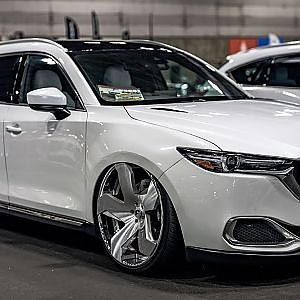 MAZDA CX8 Hellaflush large wheels マツダ CX8 大口径ホイール - FENDERIST2022