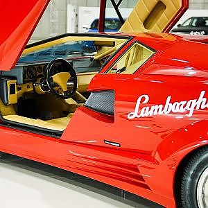 (4K)Lamborghini Countach ランボルギーニ・カウンタック - メガスーパーカーモーターショー2018