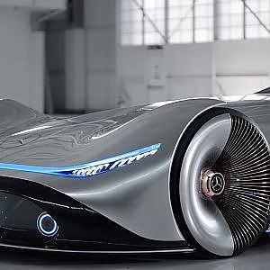 Mercedes Benz Vision EQ Silver Arrow |  Show Car World Premiere