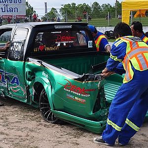 Accident in Super Pickup TSS 2013 Round3 แค่ออกตัวก็ชนกันระเนระนาด