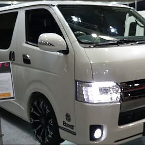 (4K)REVIER TOYOTA 200 HIACE Super GL modified レヴィーア200系ハイエーススーパーGLカスタム - 大阪オートメッセ2018