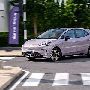 NEW MG URBAN  รถแฮทช์แบ็คพลังงานไฟฟ้ารุ่นล่าสุดของ เอ็มจี ราคาเริ่มต้นเพียง 529,900 บาท