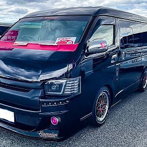 Black HIACE JDM SBM Osaka2021 - SBM大阪2021 ハイエース ブラック カスタマイズ