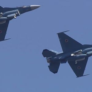 MOTEGIを駆け抜けた「F-2B」によるウエルカムフライト 一気に見せます！