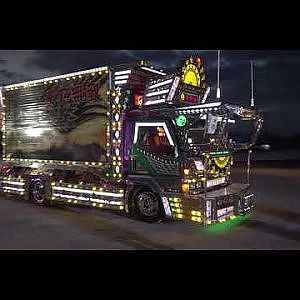 JAPANESE DEKOTORA 亀岡昭和フェスティバル - デコトラ搬出 ナイトシーン