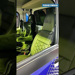 Jimny JC74 ห้าประตูทรงกล่อง คลาสสิคอมตะไม่เสื่อมคลาย อยากได้กันไหม?