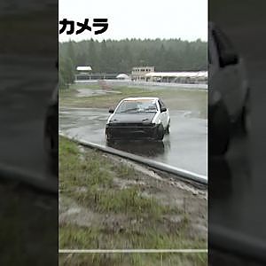 車をかわすバレリーナカメラマン 【ドリフト衝撃映像 No.007】 #shorts